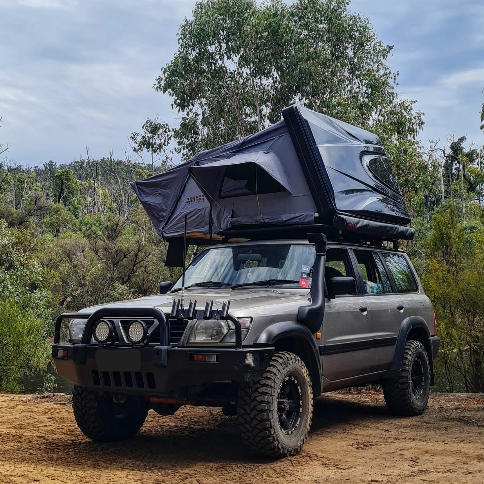 Rooftop Tent & Tubrack Package - 4 Person Hard Shell Tent (ABS Shell) - Image 3